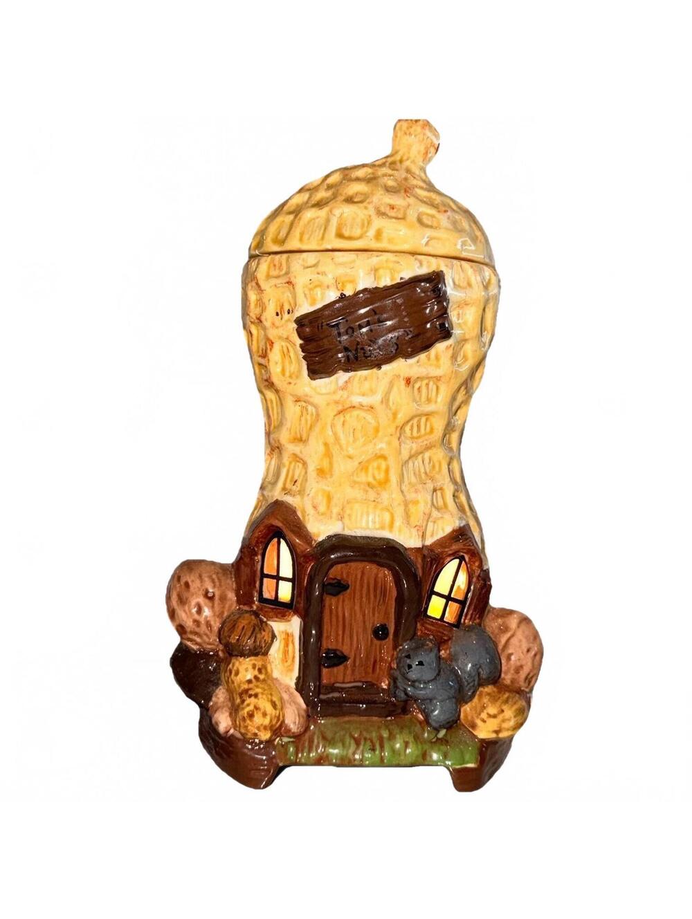 Peanut House Ceramic Light Up Nut Warmer Hot Lamp Night Light Vintage
